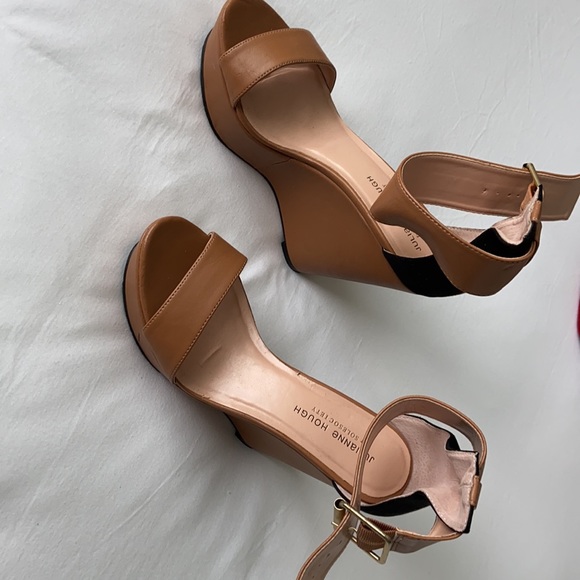 Julianne Hough wedge heels - Picture 3 of 8